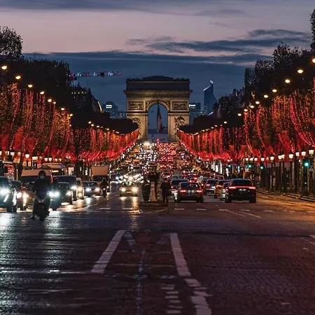 Cozy Parisian
