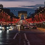 Cozy Parisian